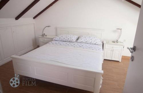 Vrboska Apartamento | Villa Agava