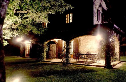 Cortona Villa | Villa Ai Cedri, posición montañosa, vista panorámica y piscina privada