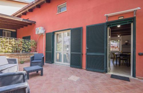 Magazzeno Apartamento | Villa Al Borgo - con Jacuzzi in giardino privato
