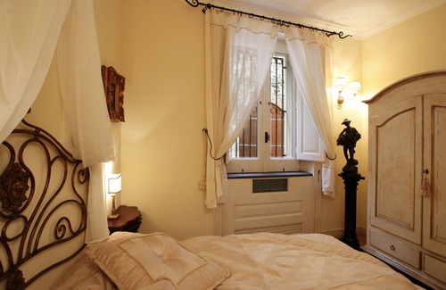 Vettica Hotel | Villa Alba d' Oro - Historic Luxury Villa