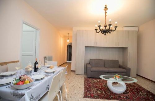 Salo Apartamento | Villa Alberti Appartamento Bruna - Happy Rentals