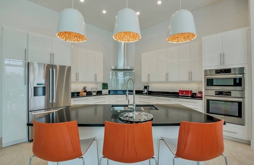 Pelican Chalet De Esquí | Casa de vacaciones de nueva construcción de alta gama con exposición occidental