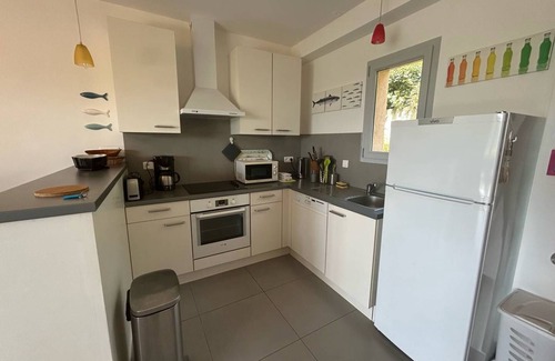 Tarcu Casa | VILLA ALMA -3***- FRENTE AL MARE - CONCA