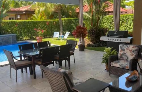Esterillos Oeste Villa | Villa Almera By Vacation Pura Vida