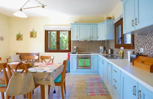 Magazia Villa | Villa Aloni in Paxi with 2 bedrooms and 3 bathrooms