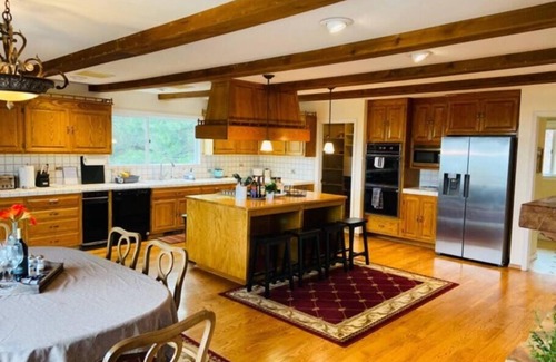 Mariposa Casa | Villa Alta Vista at Yosemite- Views and Game Room