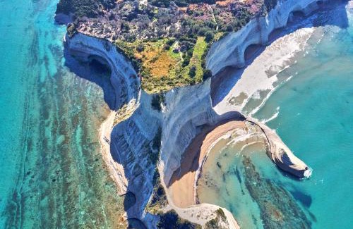 Peroulades Apartamento | Villa Amarilda - Private Pool & Garden in Corfu