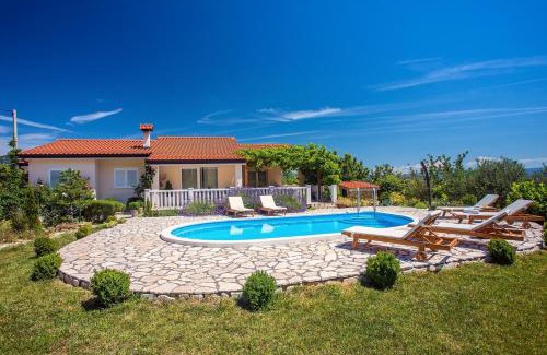 Kucice Villa | VILLA ANA - 3 bedroom villa with private pool and unspoiled natural environment