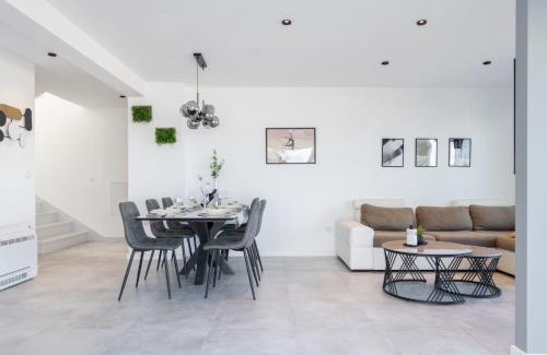 Moca Villa | Villa Andro