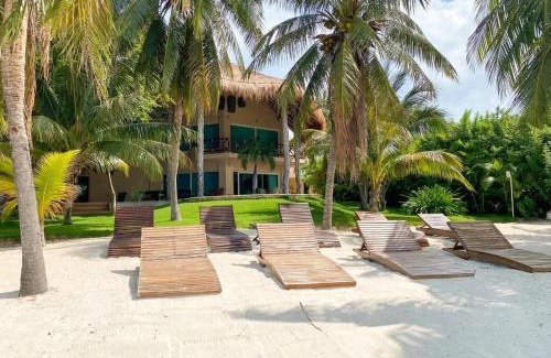 Isla Mujeres Villa | Villa Angela