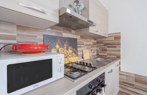 Brucoli Villa | "Villa Angela" con terraza, jardín compartido y Wi-Fi