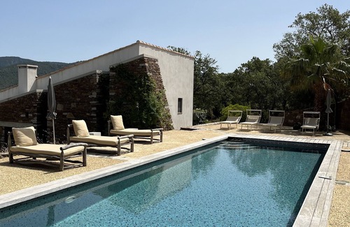Bormes-Les-Mimosas Casa | Villa Angueiroun 5 * Deluxe (ref. Elle Decoration Nº 237 Julio-Agosto 2015)