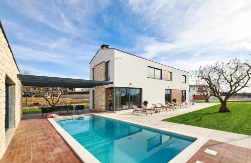 Visnjan Villa | Villa Ansi by Villas Holiday