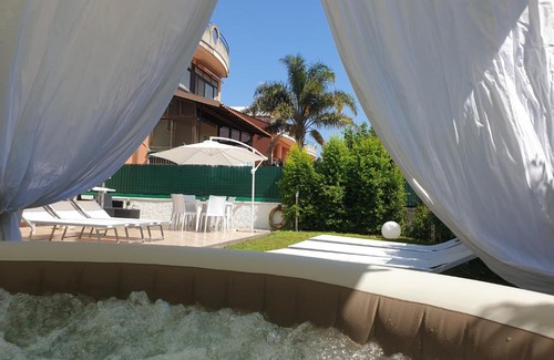 Riposto Casa | Villa Antares