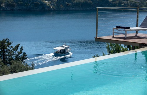 Sivota Villa | Villa Anthelia-Idyllic view and private access to the sea