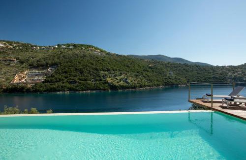 Sivota Villa | Villa Anthelia-Idyllic view and private access to the sea