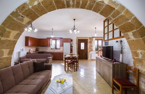 Monopari Villa | Villa Antheon - Villa de tres dormitorios con piscina privada.