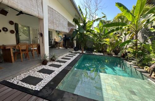 Uluwatu Villa | Villa Anyelir