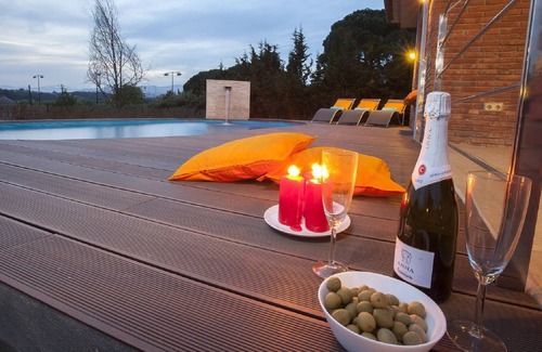 Llinars del Valles Casa | Villa private,Train Direct Aeroport et Barcelona, bbq, wifi. Discount 2023
