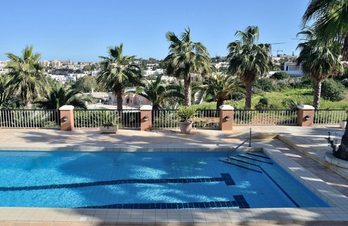 Mellieħa Heights Villa | Villa Apartamento 2 - ¡Ubicación espectacular cerca de todo!
