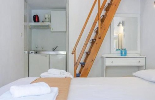 Chrisi Akti Apartamento | Villa Apostolidis