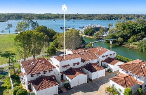 Noosaville Apartamento | Villa Aqua Riverside Retreat with Pool