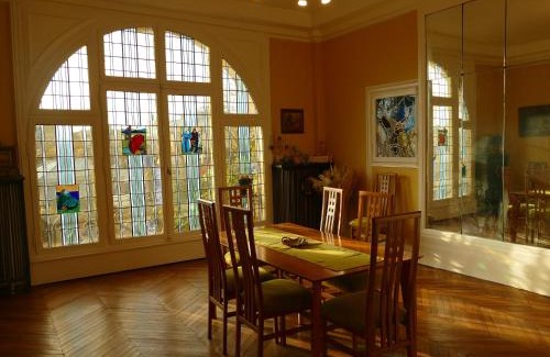 Chauny Cama Y Desayuno | Villa Arcadia