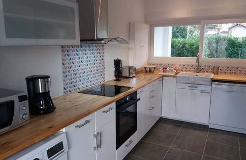 Leon Casa | Villa Arlande, near the lake and downtown Léon, furnished 3 *.