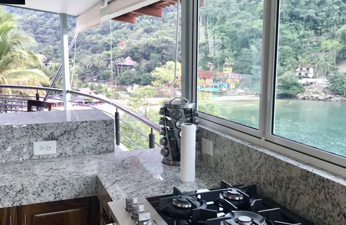 Boca de Tomatlán Hotel | Villa Armonia Boutique