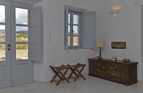 Paros Villa | Villa Asteras in Paros, privacidad, terreno privado, vista abierta, c. de piedra