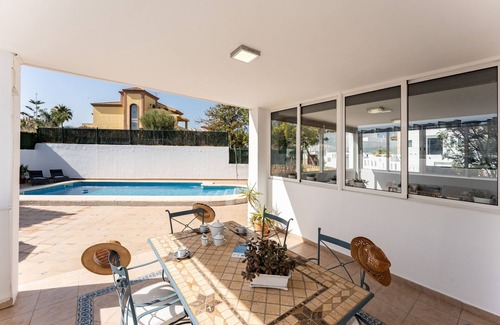 Torrequebrada Villa | Villa 'Asuncion Benalmadena Costa' con vistas a la montaña, Wi-Fi y aire acondicionado