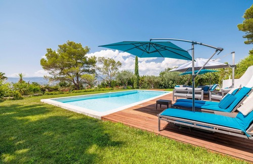 Les Baraques Villa | Villa Athéna - Villa d'exception vue montagne