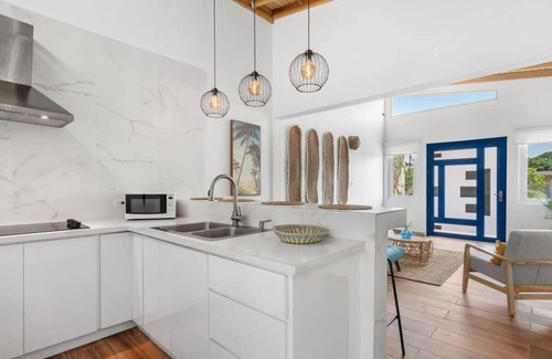 Dorado del Mar Apartamento | Villa Atlántico Sol | Chic 2 BR w/ Parking