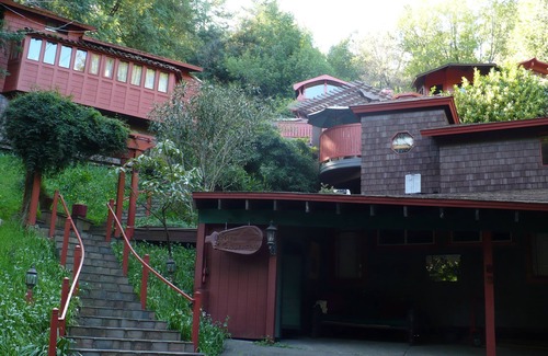 Kentfield Villa | Villa Aubergine in Kentfield - 2 beautiful bedrooms and a private bathroom