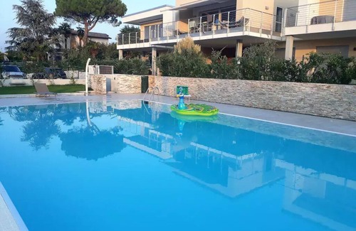 Vanon Apartamento | VILLA AUGUSTA EXCLUSIV , LAKE VIEW