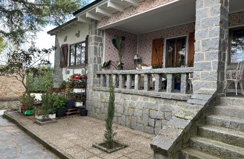 Ortigosa del Monte Casa | Villa Aurelia - Casa de campo con jardín y piscina entre Madrid y Segovia