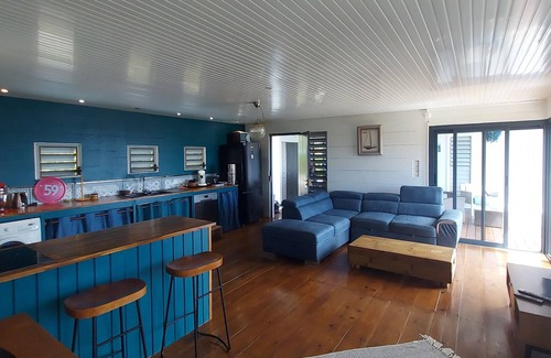 Trois-Rivieres Casa | Villa Authentique Avec vue mer Imprenable et Piscine Privée