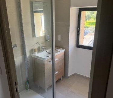 Penta-di-Casinca Apartamento | Villa avec dépendance vue mer piscine privée 12p