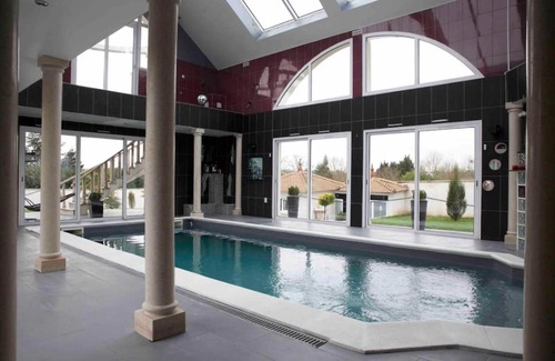 Morsang-sur-Seine Casa | Villa avec piscine/jacuzzi (intérieure)