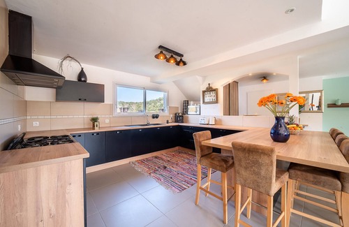 Vives Villa | Villa Avec Piscine , Dans un Charmant Village Catalan à 10 min de Lespagne