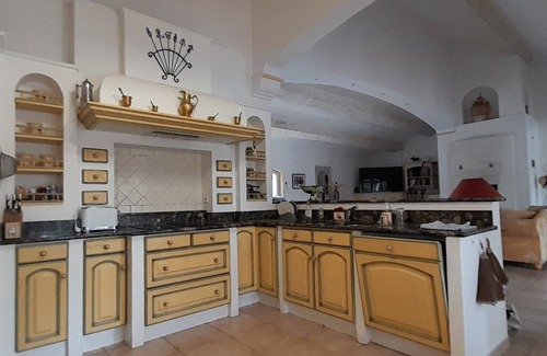 Le Muy Villa | Villa Avec Piscine et Jacuzzi Entre Golfe de St Tropez et Gorges du Verdon