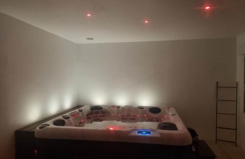 Herry Villa | Villa avec piscine, jacuzzi et vue imprenable !