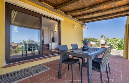 Punta De Su Turrione Villa | Villa "Azzurra" con vistas al mar, piscina y jardín