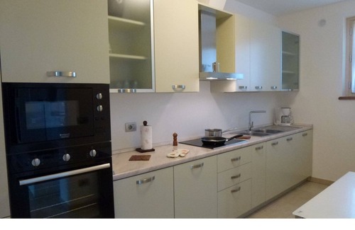 Marciano della Chiana Cabaña | Villa Baccus es un encantador apartamento en el primer piso de una magnífica villa en el límite de la ciudad.