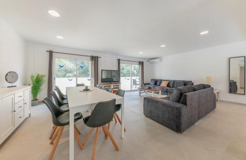 Badia de Palma Casa | Villa Bahía de Palma - Family Only