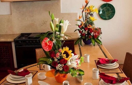 Almacén Villa | Servicio personalizado de cinco estrellas en la lujosa villa frente al mar en Puerto Mio