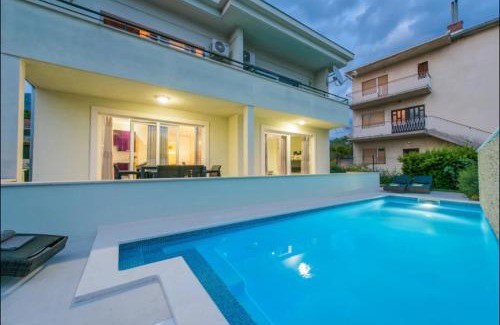 Kastel Gomilica Apartamento | Villa Barbara Apartments with heated pool