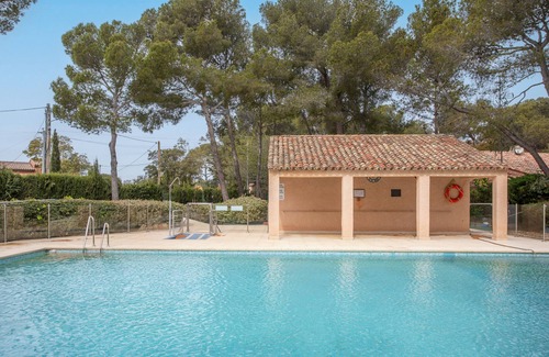 Saint-Raphael Villa | Villa 'Bastidon' with Sea View, Wi-Fi and Air Conditioning