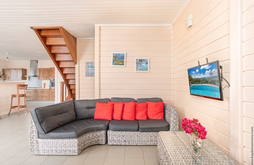 Le Robert Villa | Villa Bauhinia: La flor de Pointe Savane
