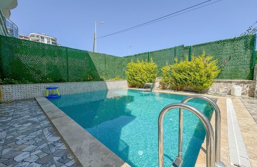 Kadnlar Denizi Mahallesi Villa | Villa Begonvil